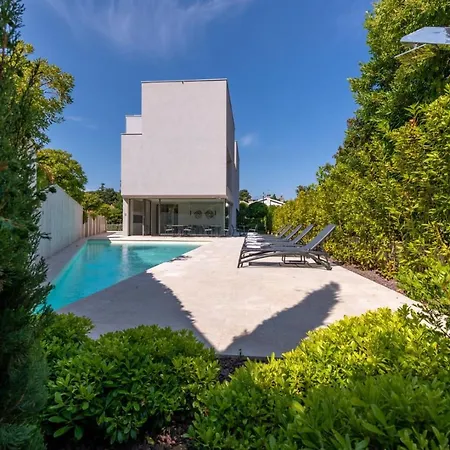 Rm Luxury With Pool In Rovinj