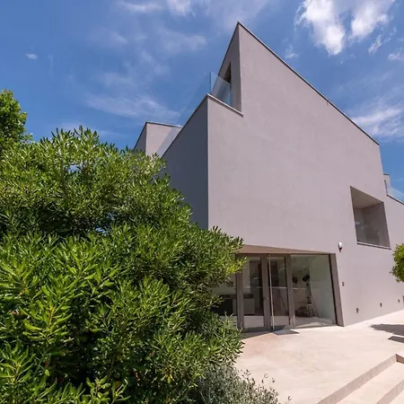 Villa Rm Luxury With Pool In Rovinj