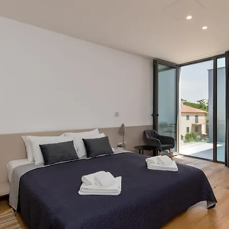Villa Rm Luxury With Pool In Rovinj